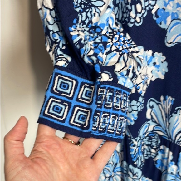 Lilly Pulitzer Blue and White Sundress with Cuffed 3/4 Sleeves - Picture 8 of 14